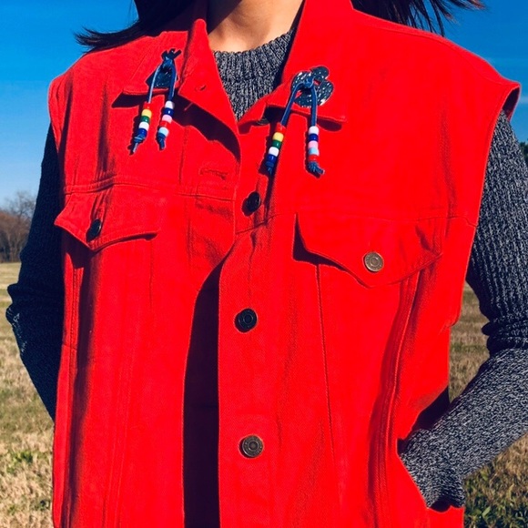 HAND PAINTED RED SOUTH WESTERN PRINCESS VEST - Picture 8 of 8